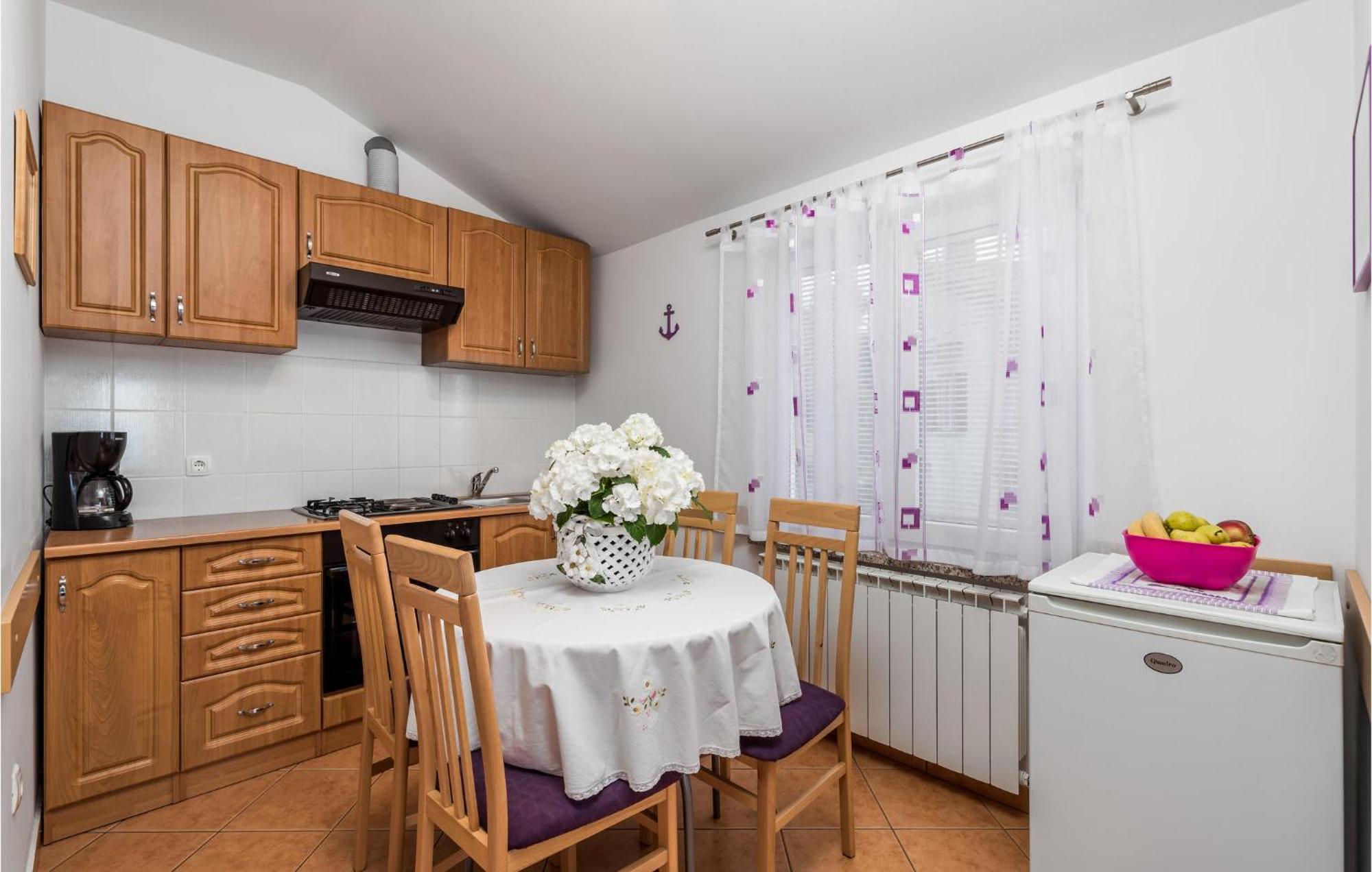Rukavac  2 Bedroom Beautiful Apartment In Rukavac מראה חיצוני תמונה